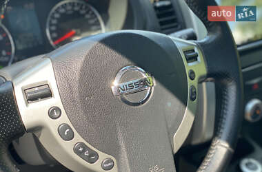 Внедорожник / Кроссовер Nissan X-Trail 2014 в 