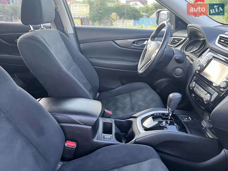 Внедорожник / Кроссовер Nissan X-Trail 2017 в Киеве