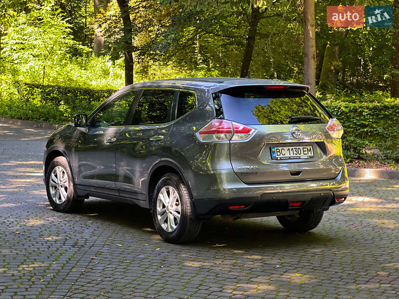 Позашляховик / Кросовер Nissan X-Trail 2015 в Львові