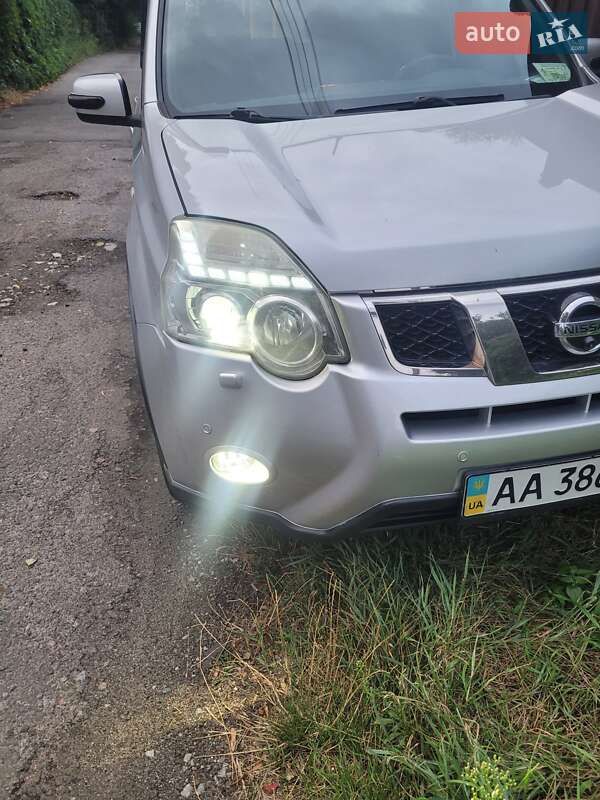 Внедорожник / Кроссовер Nissan X-Trail 2011 в Киеве