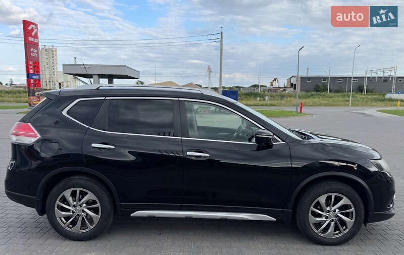 Внедорожник / Кроссовер Nissan X-Trail 2017 в Запорожье