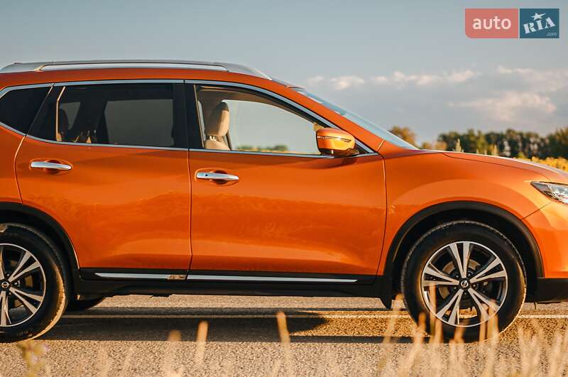 Позашляховик / Кросовер Nissan X-Trail 2018 в Києві