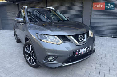 Позашляховик / Кросовер Nissan X-Trail 2015 в Житомирі