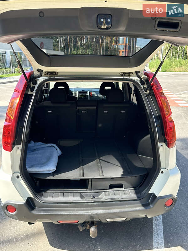 Позашляховик / Кросовер Nissan X-Trail 2007 в Житомирі