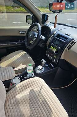 Внедорожник / Кроссовер Nissan X-Trail 2013 в Чайках