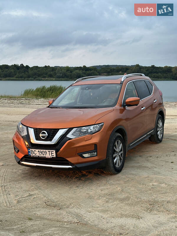 Позашляховик / Кросовер Nissan X-Trail 2018 в Львові
