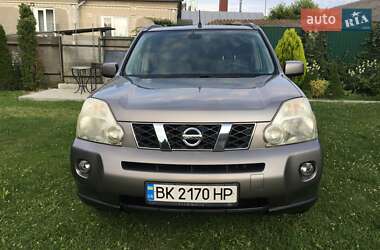 Позашляховик / Кросовер Nissan X-Trail 2008 в Рівному