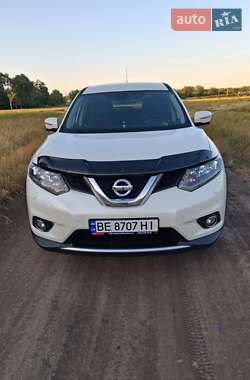 Внедорожник / Кроссовер Nissan X-Trail 2016 в Братском