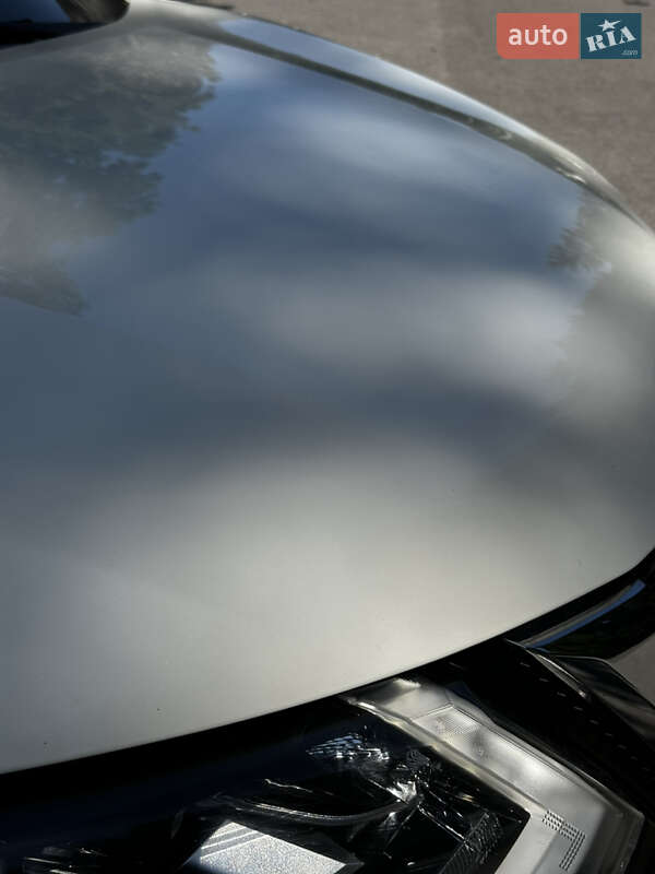 Внедорожник / Кроссовер Nissan X-Trail 2017 в Киеве