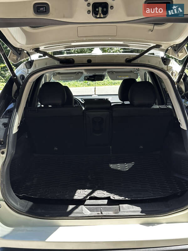 Внедорожник / Кроссовер Nissan X-Trail 2017 в Киеве