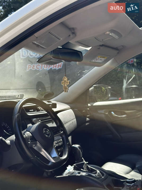 Внедорожник / Кроссовер Nissan X-Trail 2017 в Киеве