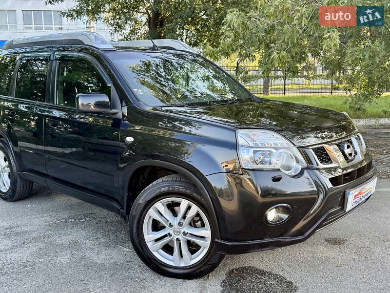 Внедорожник / Кроссовер Nissan X-Trail 2013 в Киеве