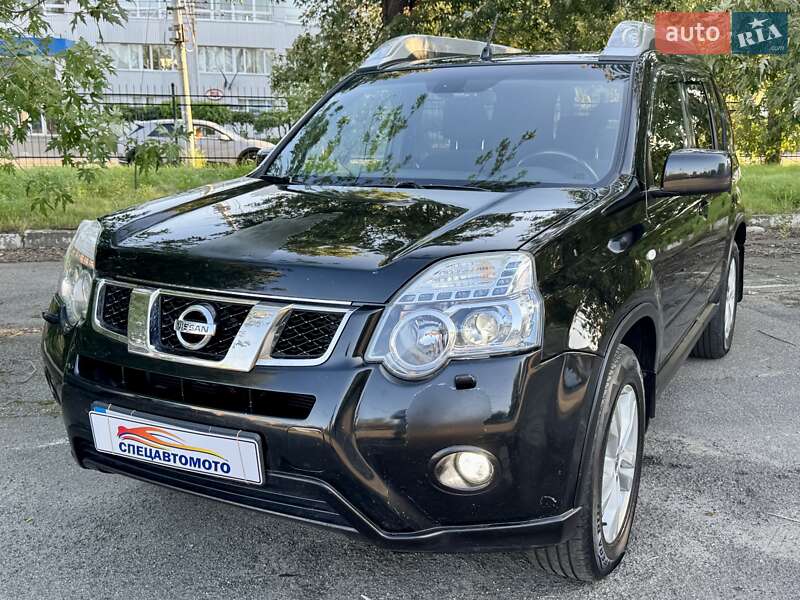 Внедорожник / Кроссовер Nissan X-Trail 2013 в Киеве