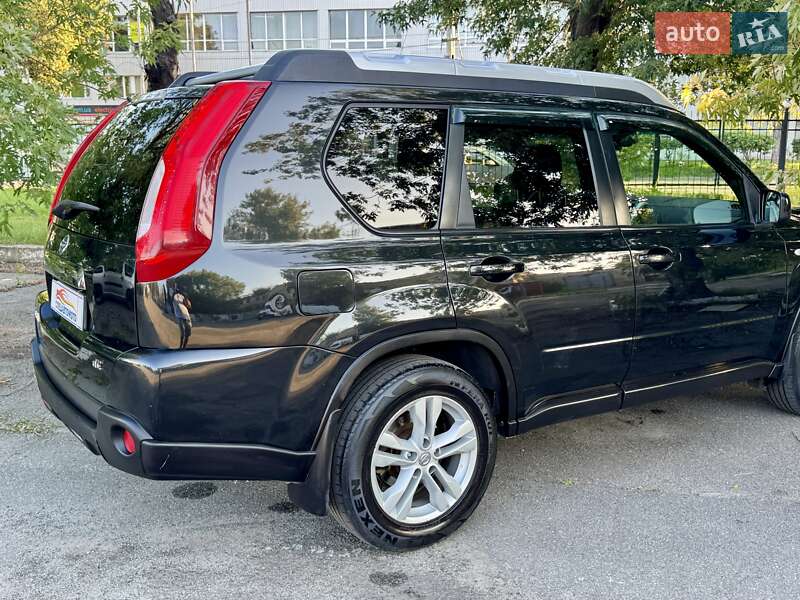 Внедорожник / Кроссовер Nissan X-Trail 2013 в Киеве
