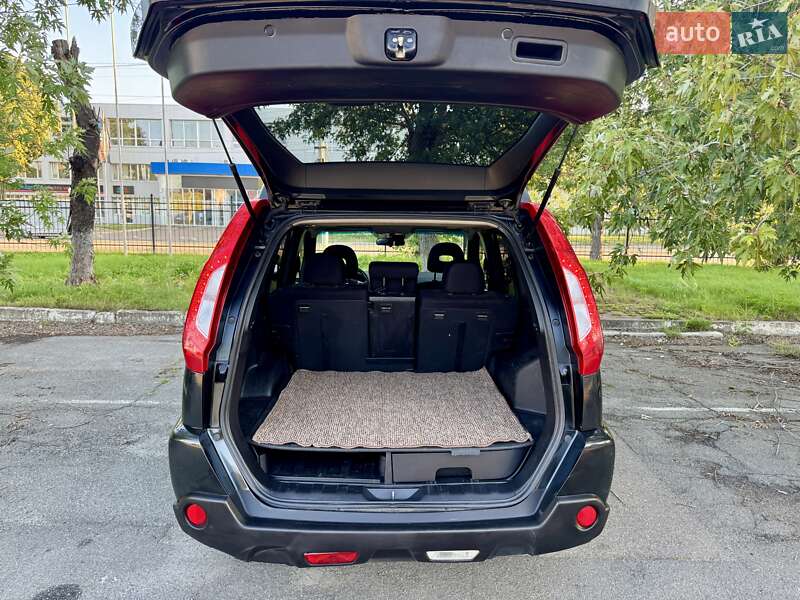 Внедорожник / Кроссовер Nissan X-Trail 2013 в Киеве