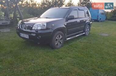 Позашляховик / Кросовер Nissan X-Trail 2005 в Стебнику