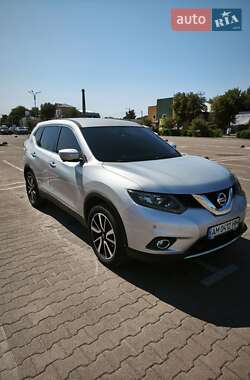 Позашляховик / Кросовер Nissan X-Trail 2015 в Житомирі