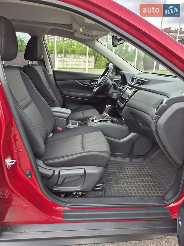 Позашляховик / Кросовер Nissan X-Trail 2017 в Києві