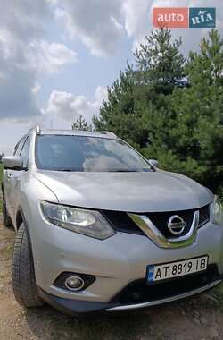 Внедорожник / Кроссовер Nissan X-Trail 2016 в Болехове