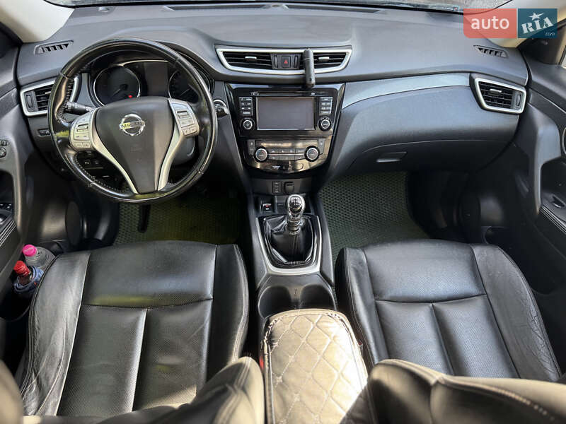 Позашляховик / Кросовер Nissan X-Trail 2016 в Тернополі