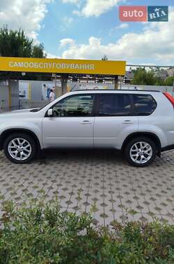 Внедорожник / Кроссовер Nissan X-Trail 2012 в 