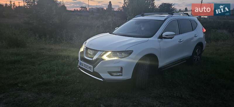 Внедорожник / Кроссовер Nissan X-Trail 2018 в Павлограде