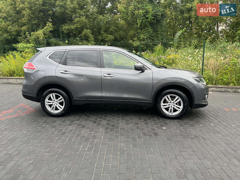 Позашляховик / Кросовер Nissan X-Trail 2015 в Рівному