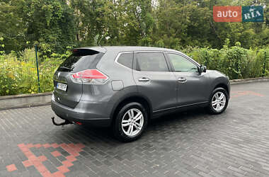 Внедорожник / Кроссовер Nissan X-Trail 2015 в 