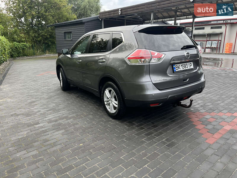 Позашляховик / Кросовер Nissan X-Trail 2015 в Рівному