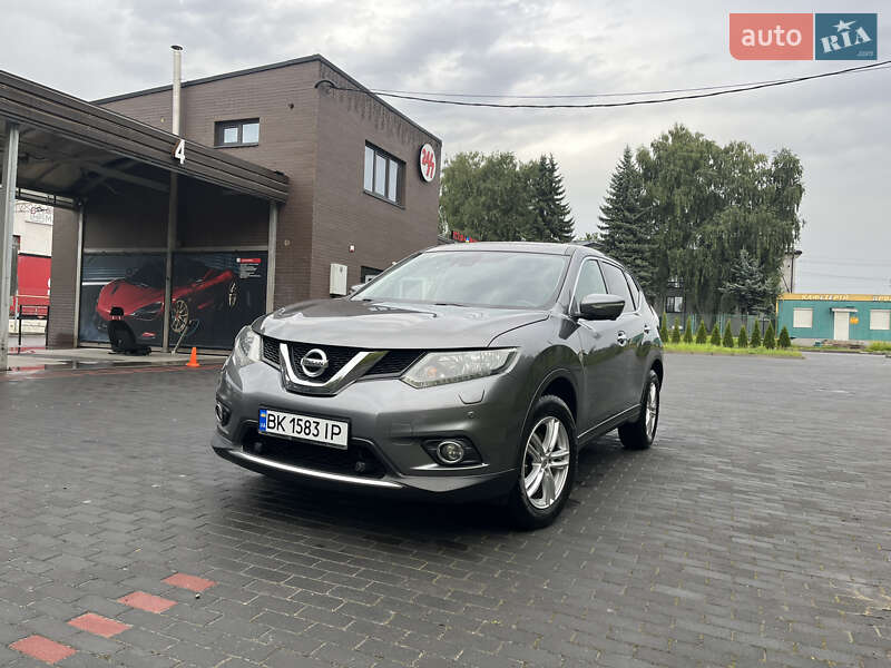 Позашляховик / Кросовер Nissan X-Trail 2015 в Рівному