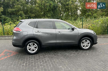 Внедорожник / Кроссовер Nissan X-Trail 2015 в 