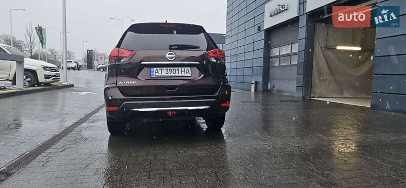 Внедорожник / Кроссовер Nissan X-Trail 2021 в Косове