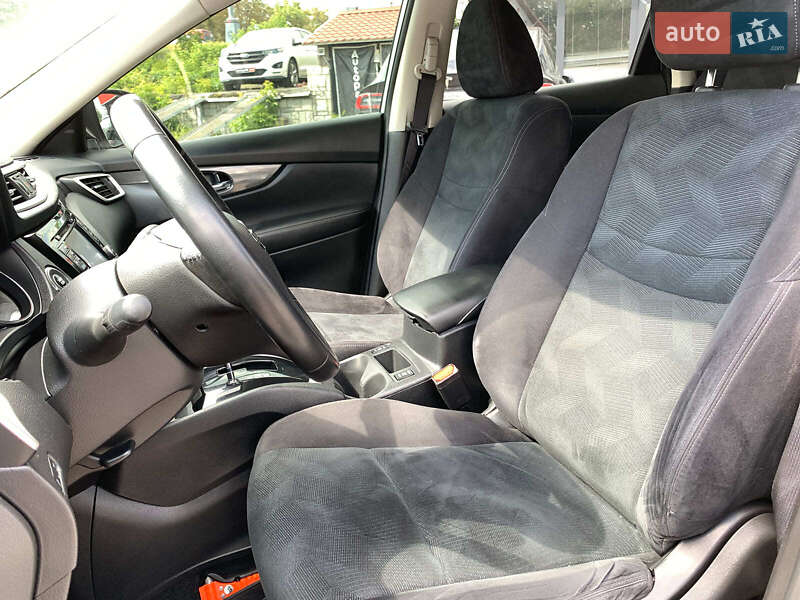 Внедорожник / Кроссовер Nissan X-Trail 2016 в Виннице