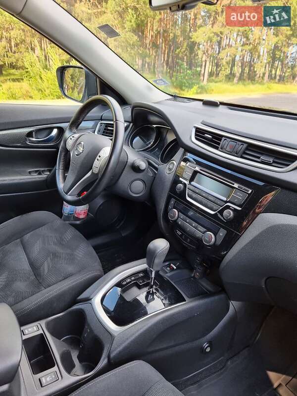 Внедорожник / Кроссовер Nissan X-Trail 2017 в Богуславе