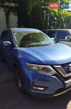Внедорожник / Кроссовер Nissan X-Trail 2018 в 