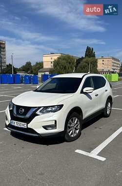 Внедорожник / Кроссовер Nissan X-Trail 2021 в Каменец-Подольском