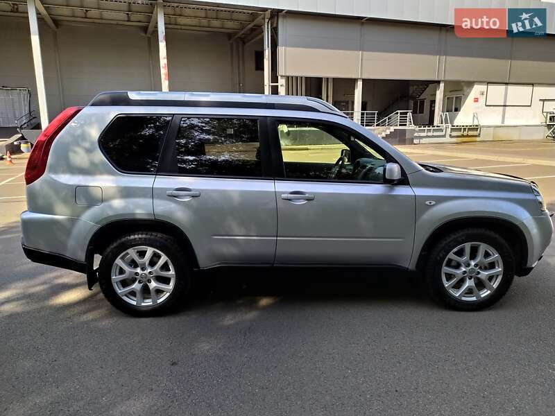 Позашляховик / Кросовер Nissan X-Trail 2013 в Охтирці