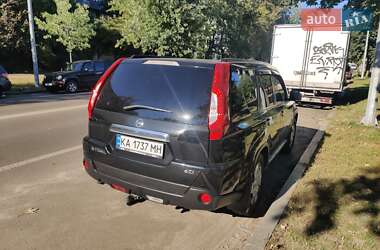 Внедорожник / Кроссовер Nissan X-Trail 2011 в 