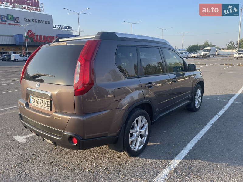 Позашляховик / Кросовер Nissan X-Trail 2011 в Дніпрі