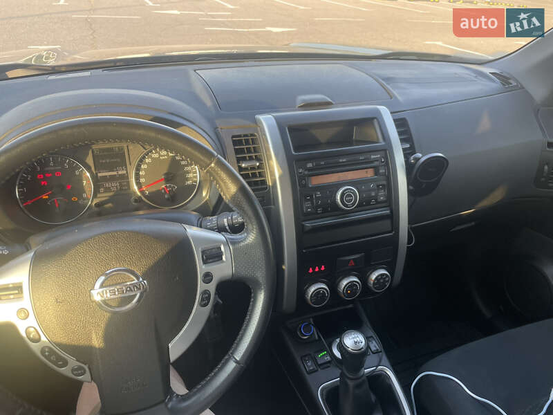 Позашляховик / Кросовер Nissan X-Trail 2011 в Дніпрі