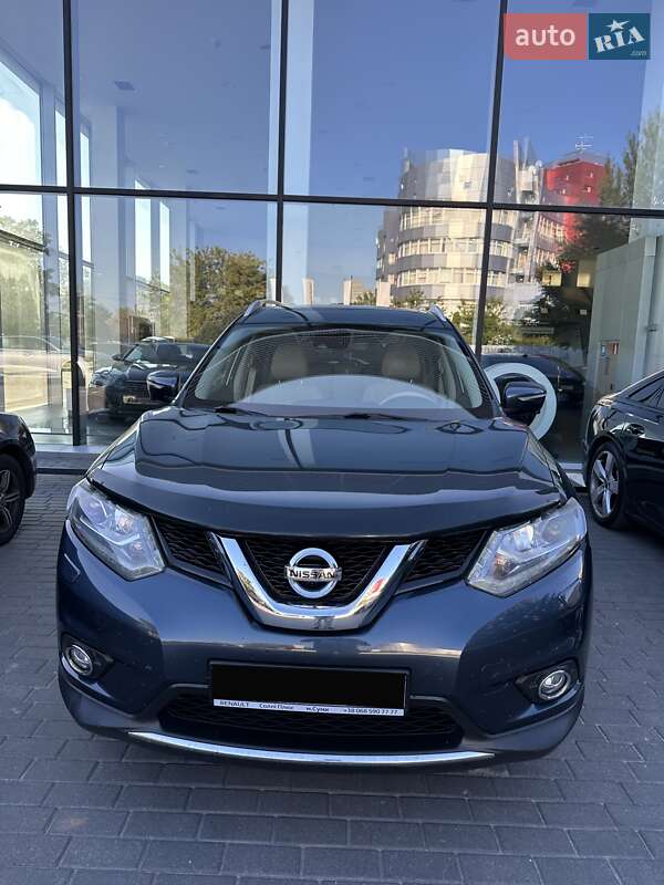 Nissan X-Trail 2015