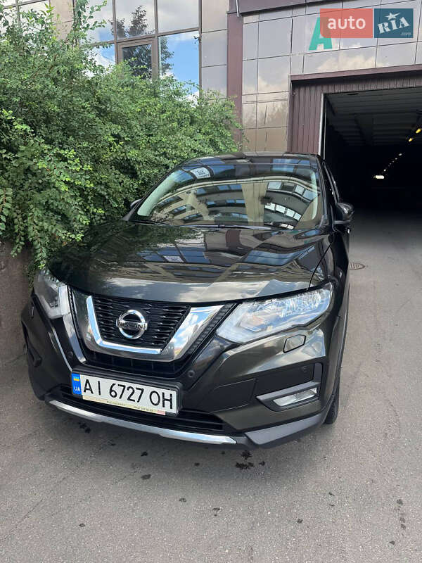 Внедорожник / Кроссовер Nissan X-Trail 2019 в Киеве