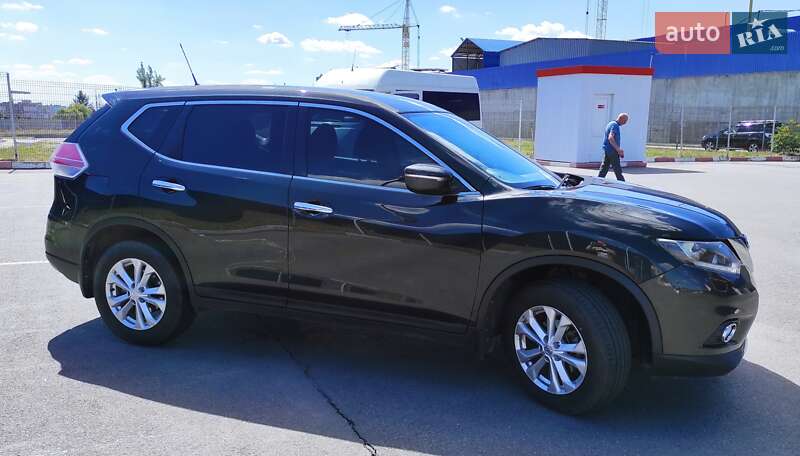 Внедорожник / Кроссовер Nissan X-Trail 2016 в Виннице