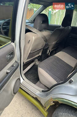 Внедорожник / Кроссовер Nissan X-Trail 2003 в 