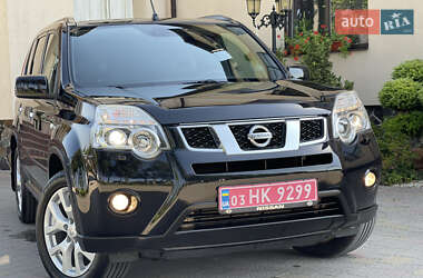 Позашляховик / Кросовер Nissan X-Trail 2012 в 