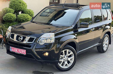 Позашляховик / Кросовер Nissan X-Trail 2012 в 