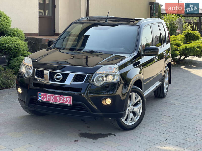 Внедорожник / Кроссовер Nissan X-Trail 2012 в Стрые