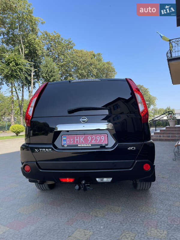 Внедорожник / Кроссовер Nissan X-Trail 2012 в Стрые