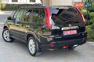 Позашляховик / Кросовер Nissan X-Trail 2012 в 