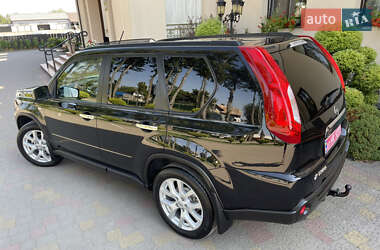 Позашляховик / Кросовер Nissan X-Trail 2012 в 